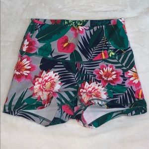 Old navy compression shorts